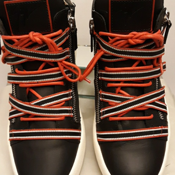 ⛔SOLD⛔ 💯 AUTHENTIC GIUSEPPE SHOES - Picture 3 of 8